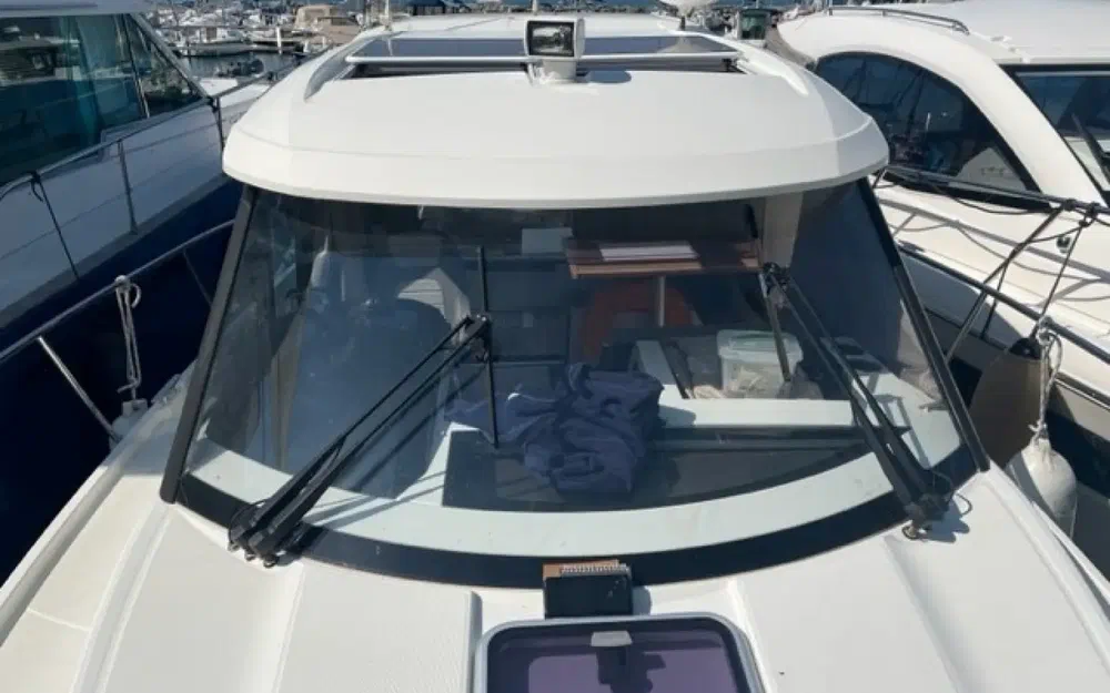 slider 4 Jeanneau Merry Fisher 895