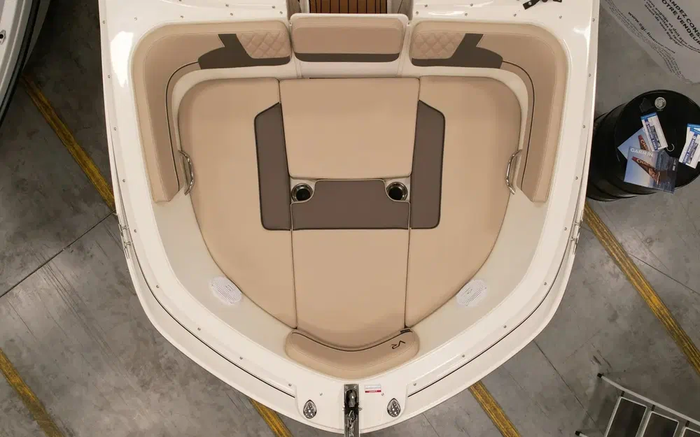 slider 2 Bayliner VR6