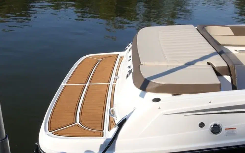 slider 7 Bayliner VR6