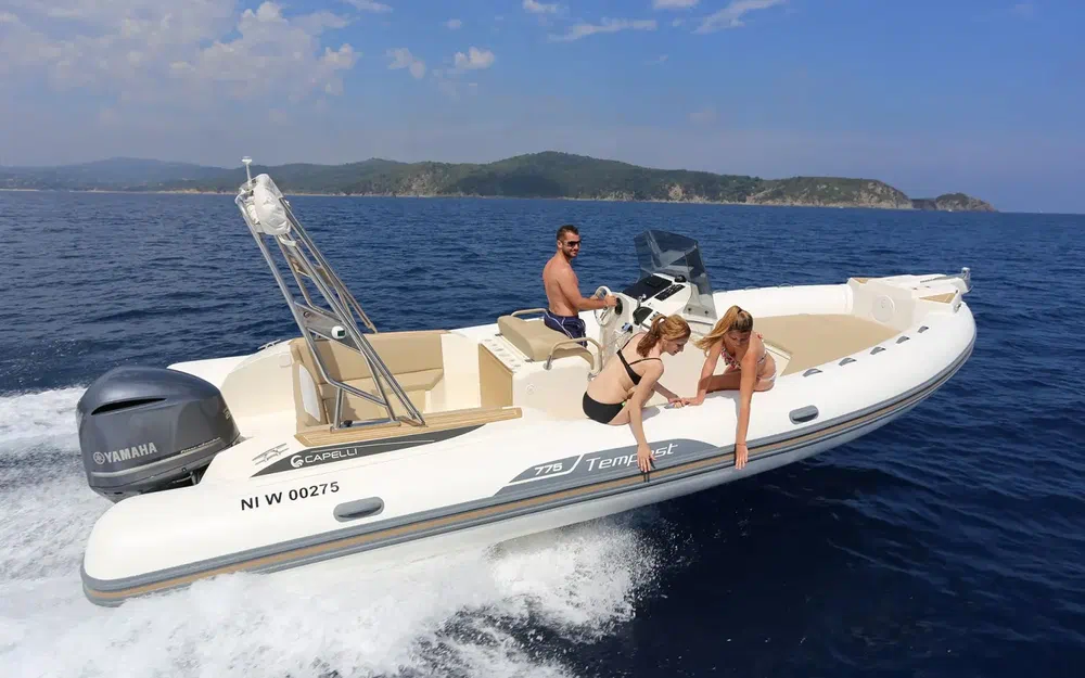 slider 1 Capelli Tempest 775