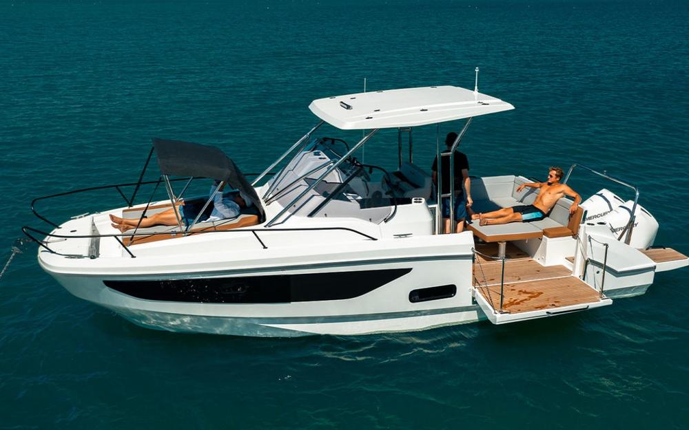 slider 0 Beneteau Flyer 9 Sundeck