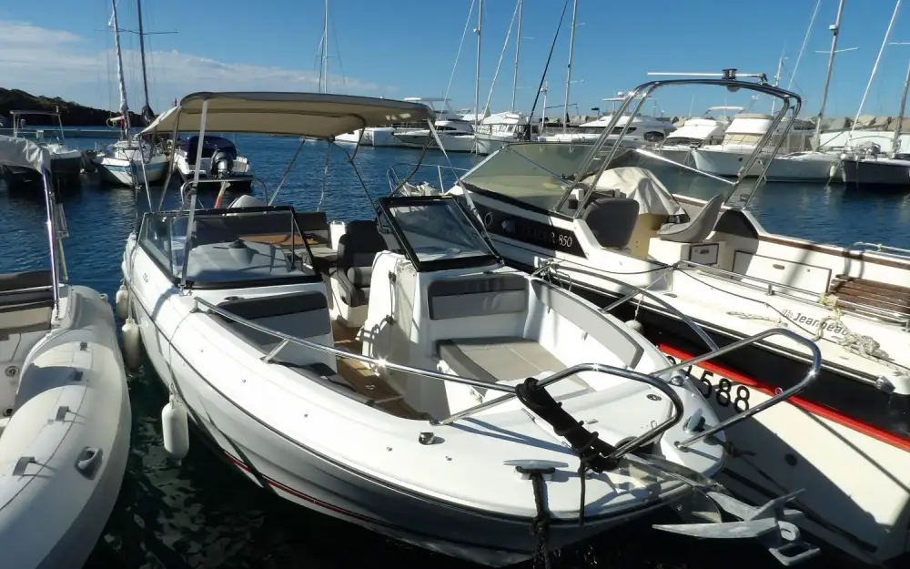 JeanneauCap Camarat 7.5 BR