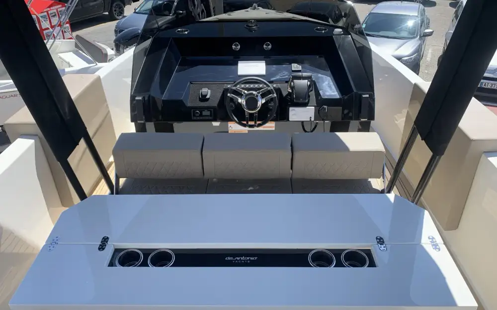 slider 7 De Antonio Yachts D28 Open