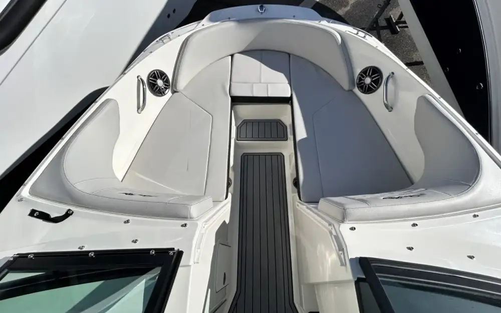 slider 17 Sea Ray  210 SPX OB