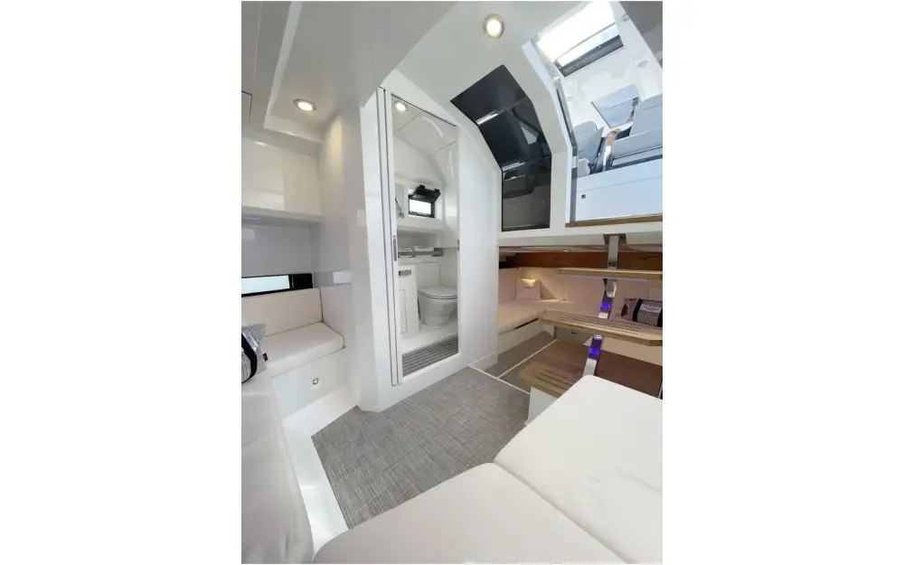 slider 4 De Antonio Yachts D36 Open
