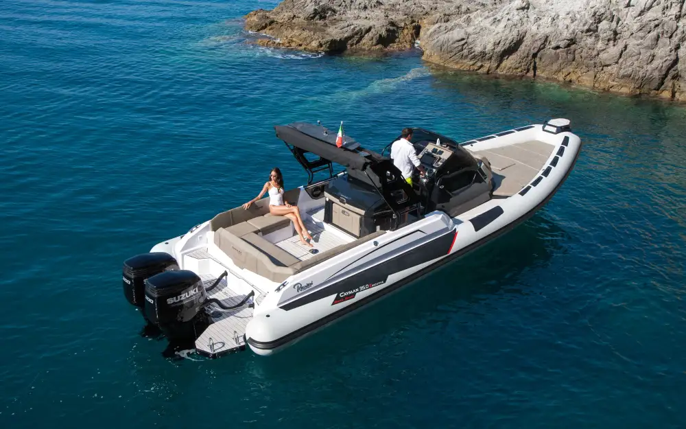 RanieriCayman 35.0 Executive