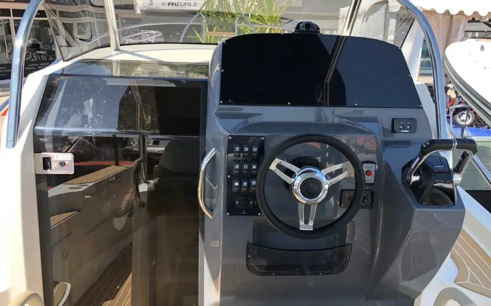 slider 9 Capelli Tempest 900