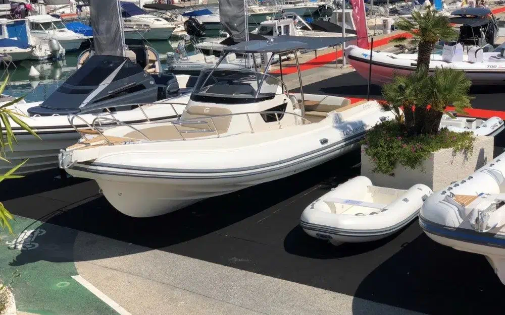 slider 10 Capelli Tempest 900