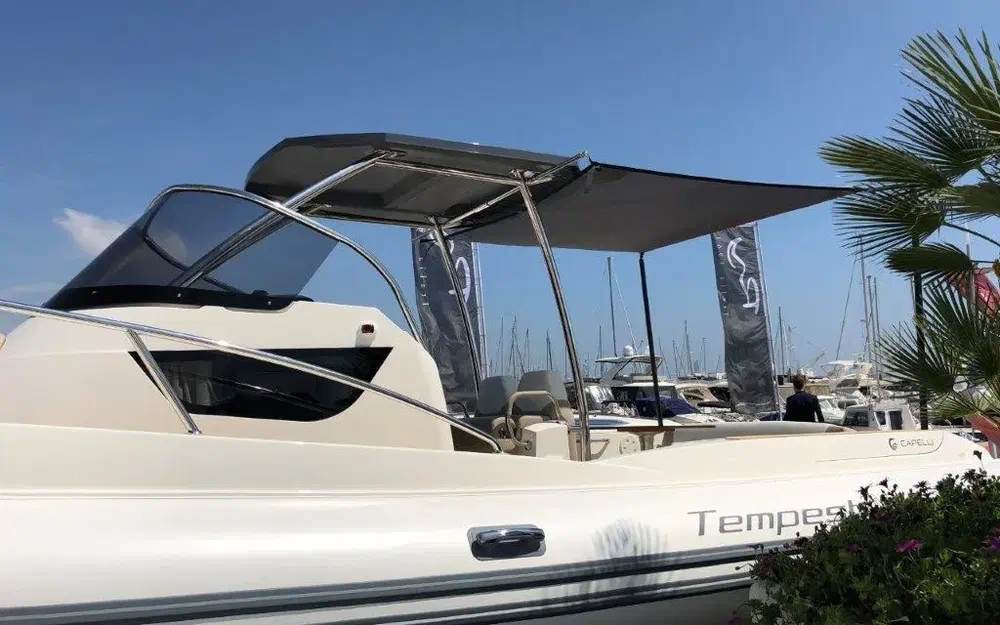 slider 1 Capelli Tempest 900