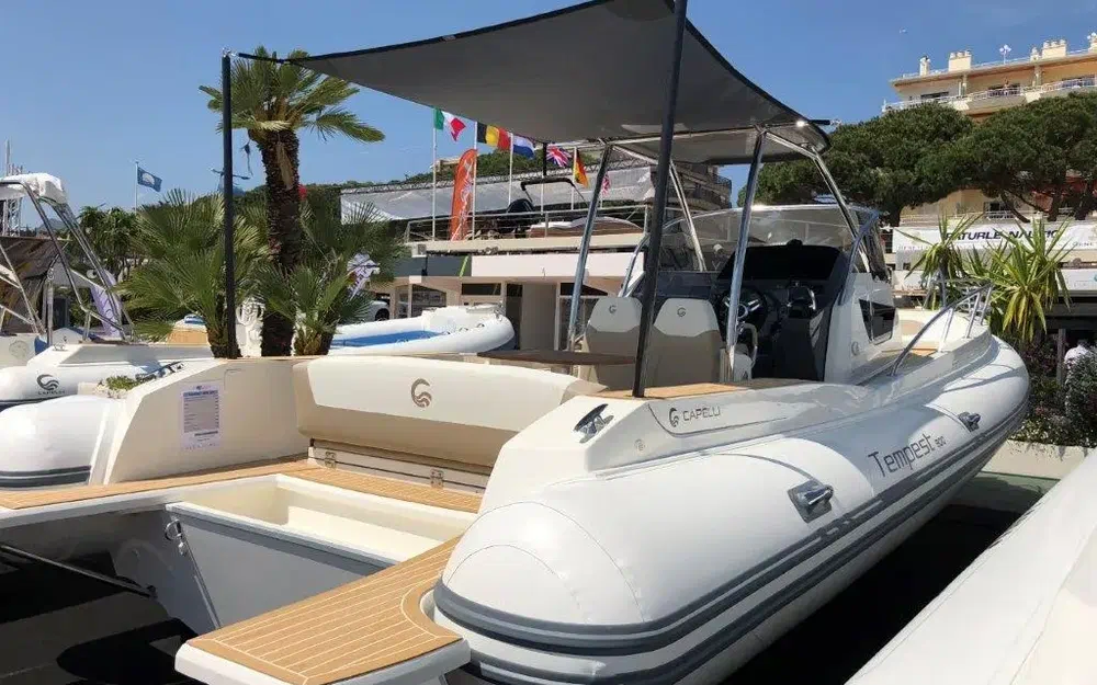 slider 4 Capelli Tempest 900