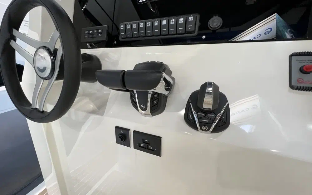 slider 5 Capelli Tempest 900