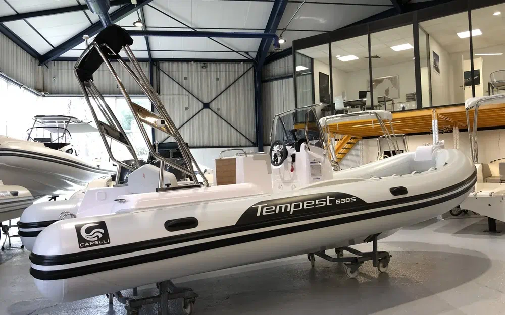 slider 4 Capelli Tempest 630