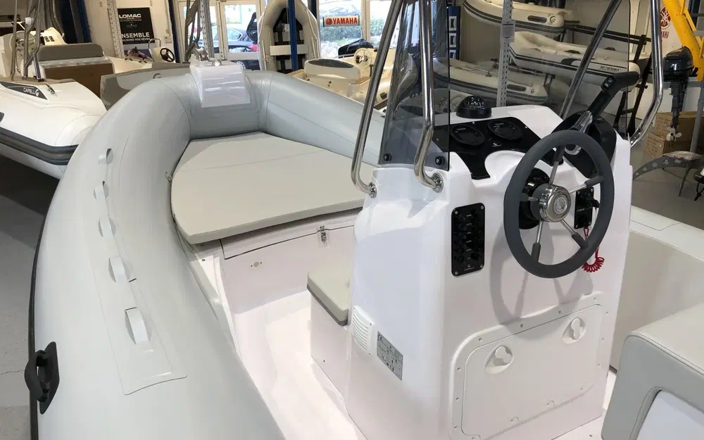 slider 6 Capelli Tempest 630