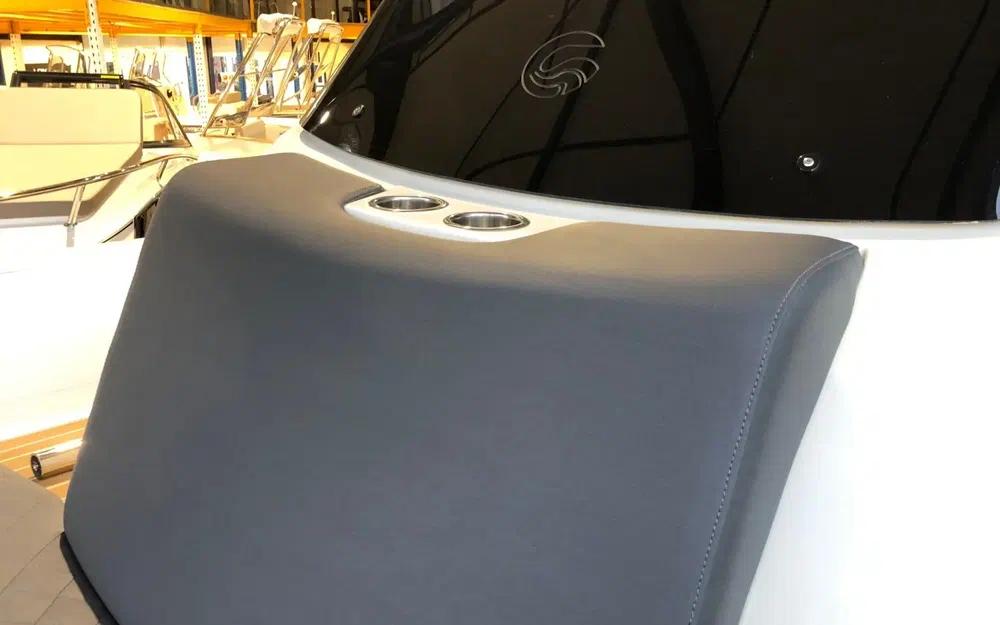 slider 10 Capelli Tempest 1000