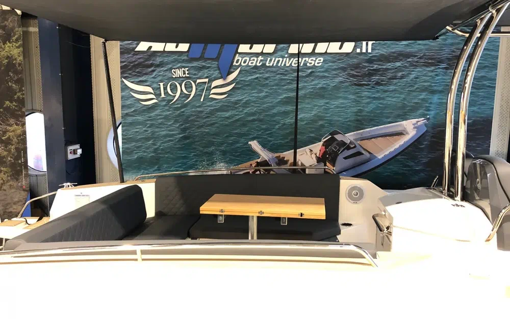 slider 5 Capelli Tempest 1000