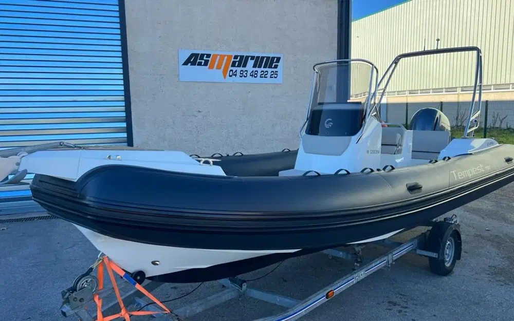 slider 4 Capelli Tempest 700