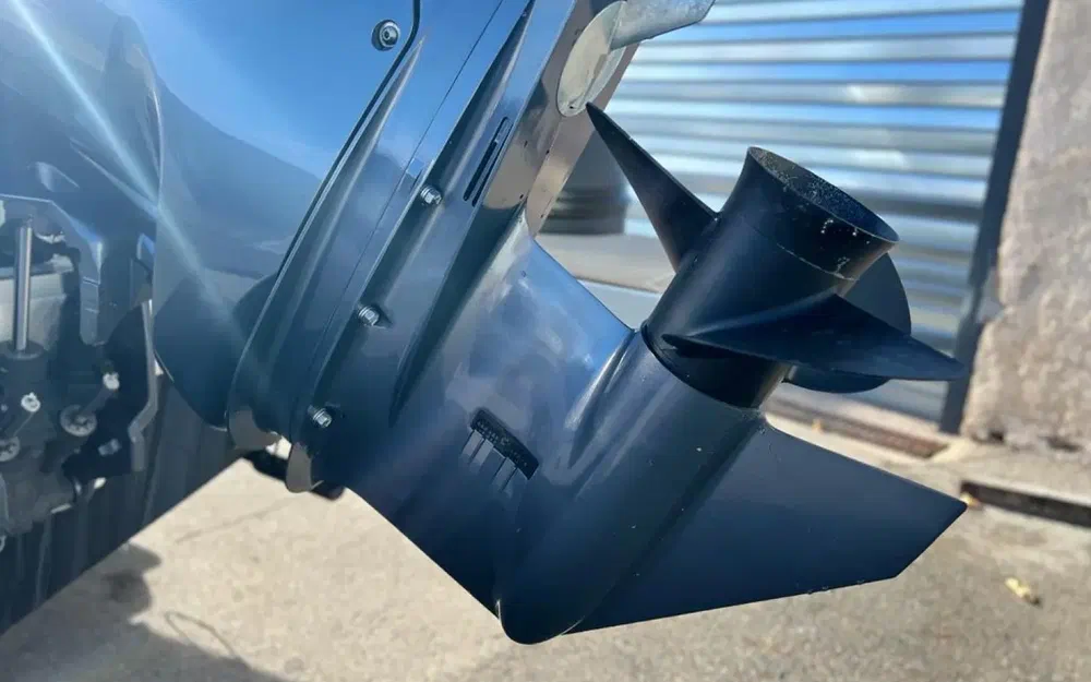 slider 6 Capelli Tempest 700