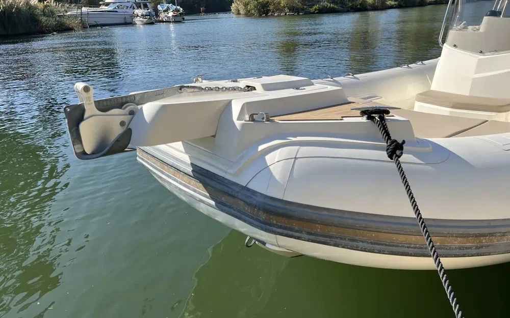 slider 16 Capelli Tempest 700