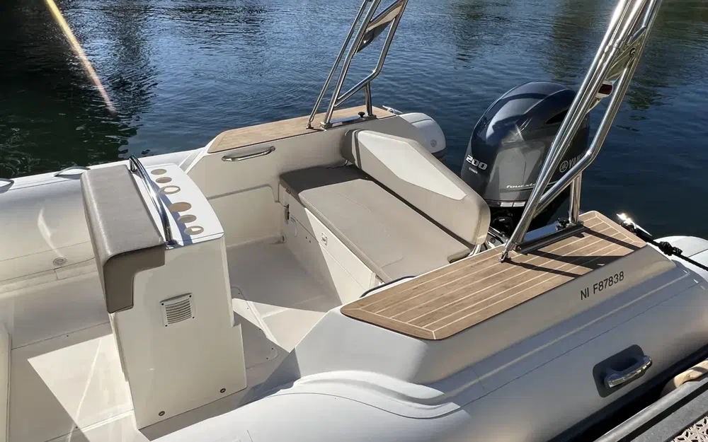 slider 7 Capelli Tempest 700