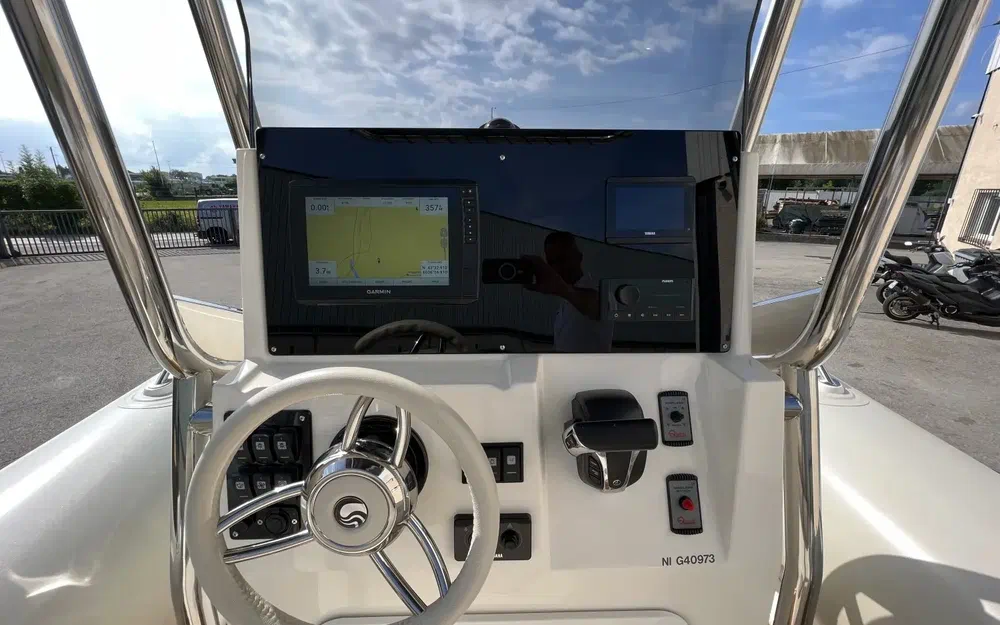 slider 13 Capelli Tempest 750