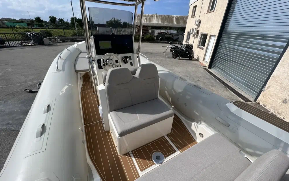 slider 15 Capelli Tempest 750