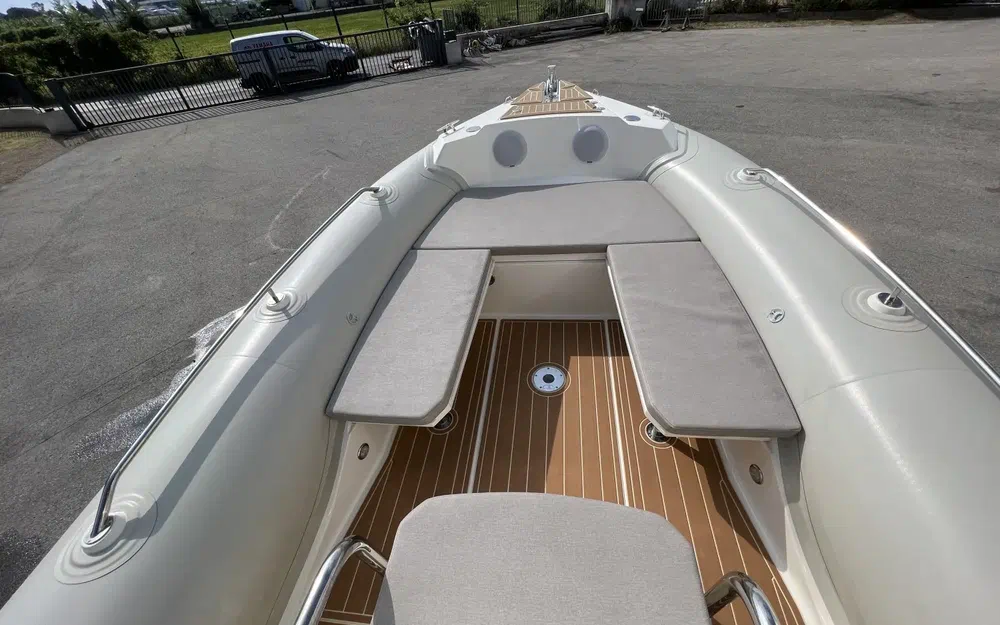 slider 8 Capelli Tempest 750