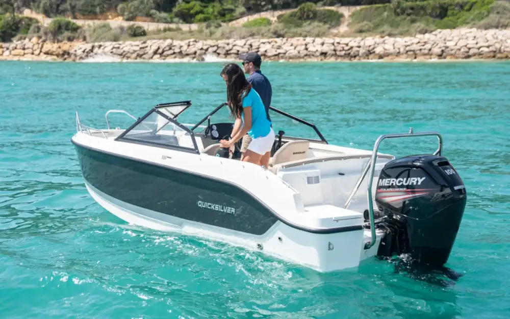 slider 5 Quicksilver Activ 555 Bowrider