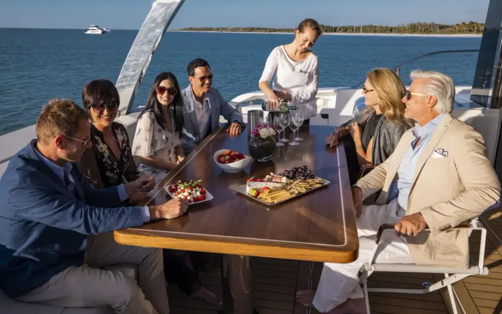 slider 28 Aquila  70 Luxury
