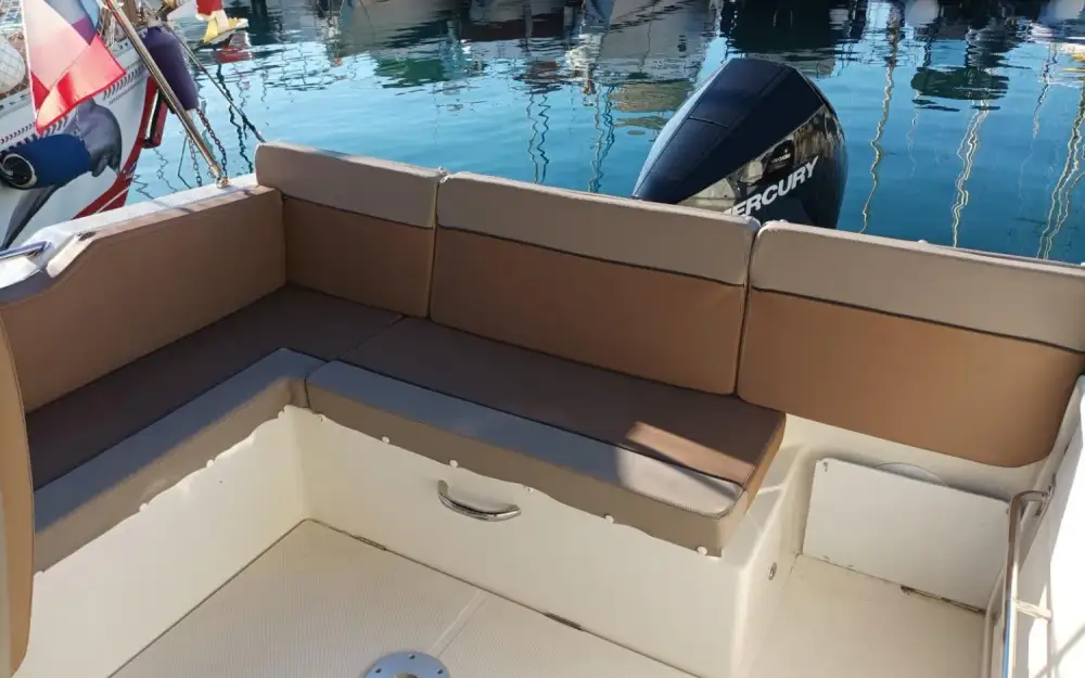 slider 6 Quicksilver Activ 755 Sundeck