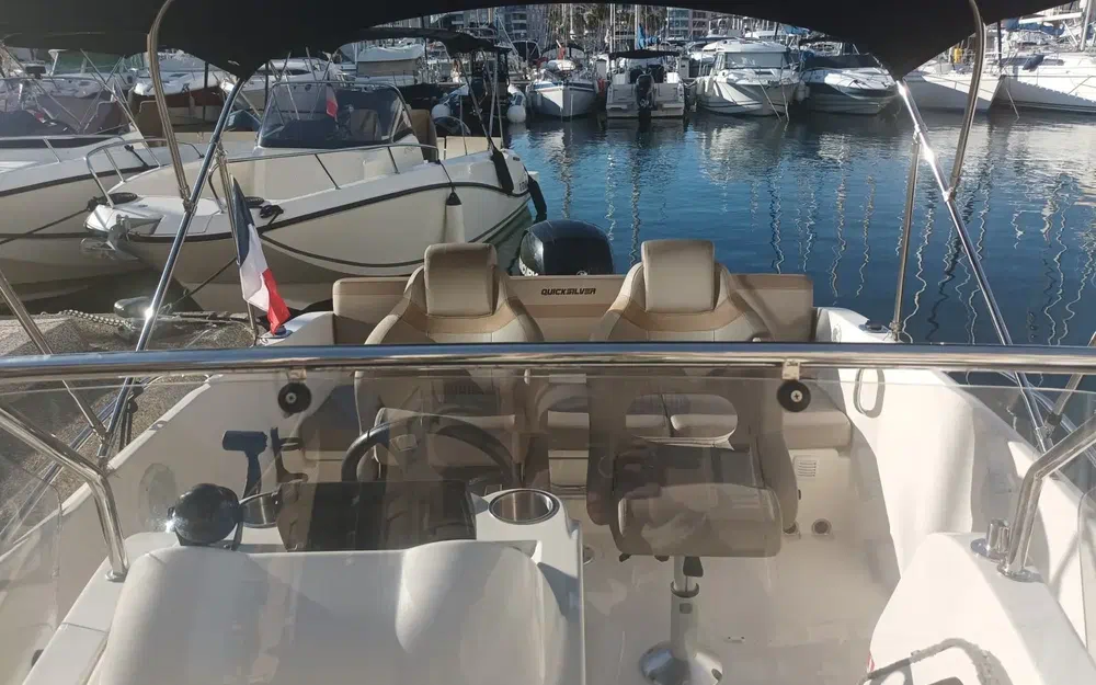 slider 13 Quicksilver 675