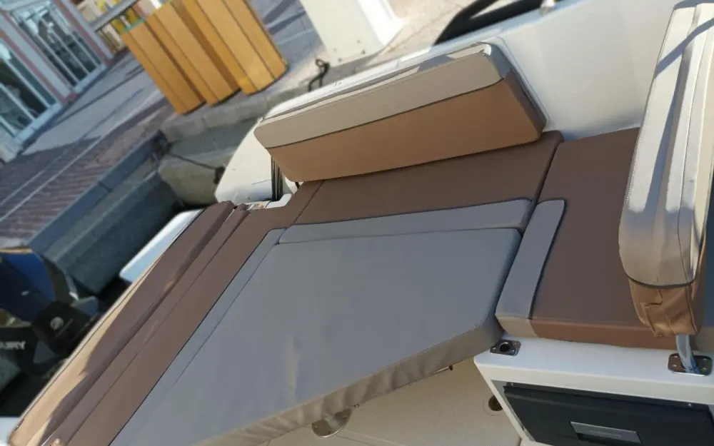 slider 10 Quicksilver  675Cruiser