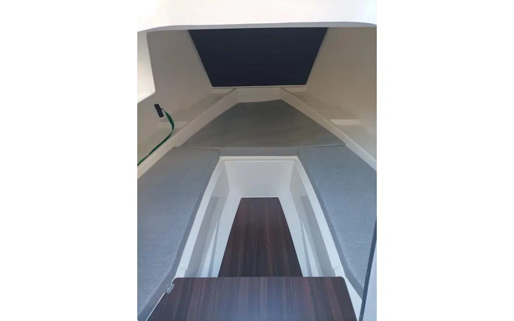 slider 17 Quicksilver 675