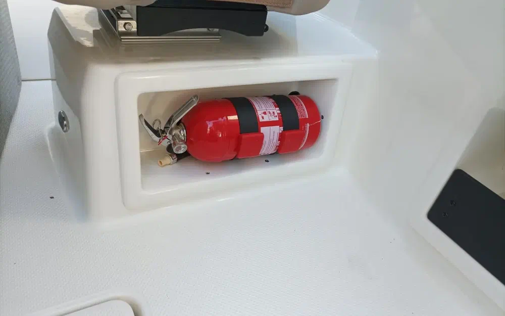 slider 19 Quicksilver 675