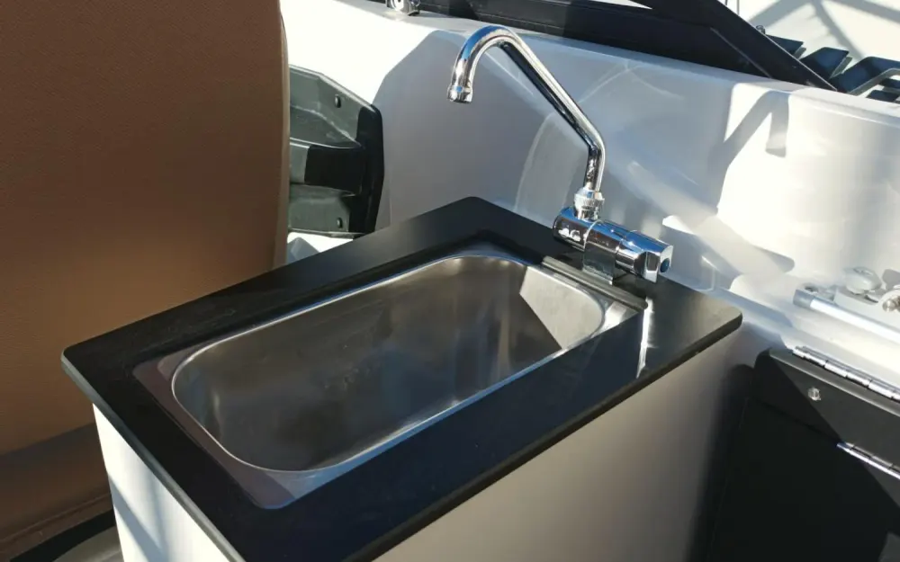 slider 21 Quicksilver  675Cruiser