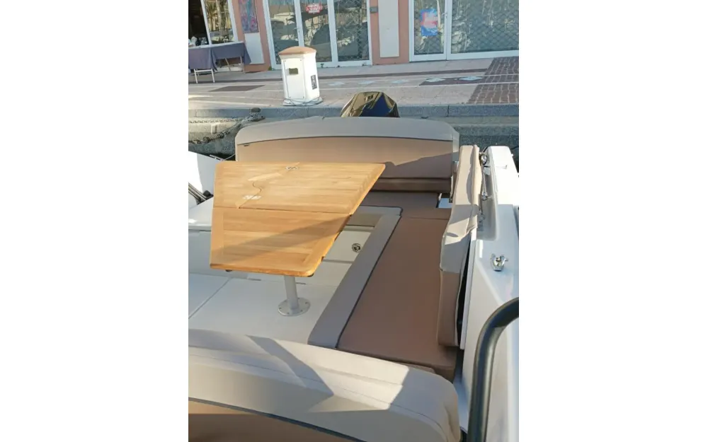 slider 8 Quicksilver  675Cruiser