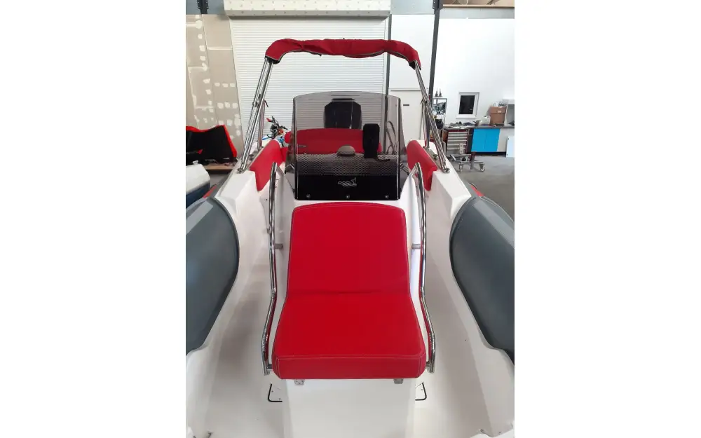 slider 5 MV Marine  27 GT