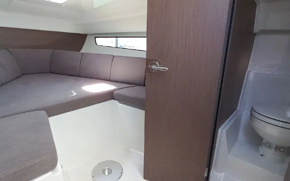 slider 5 Beneteau Flyer 8 SUNdeck