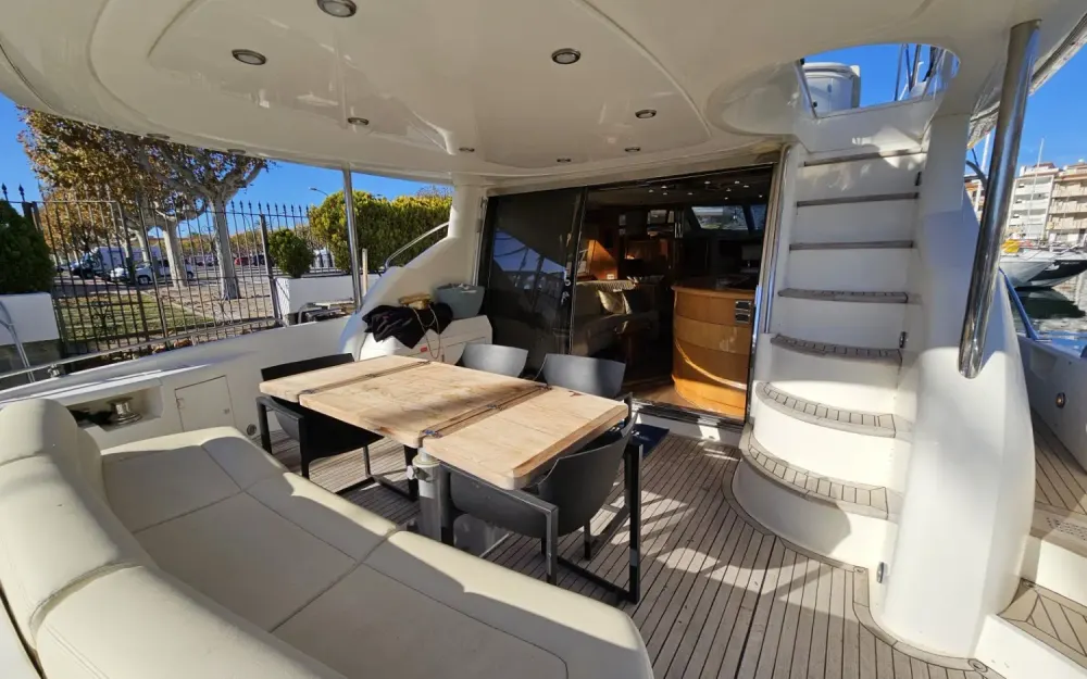 slider 10 Sunseeker Manhattan 74