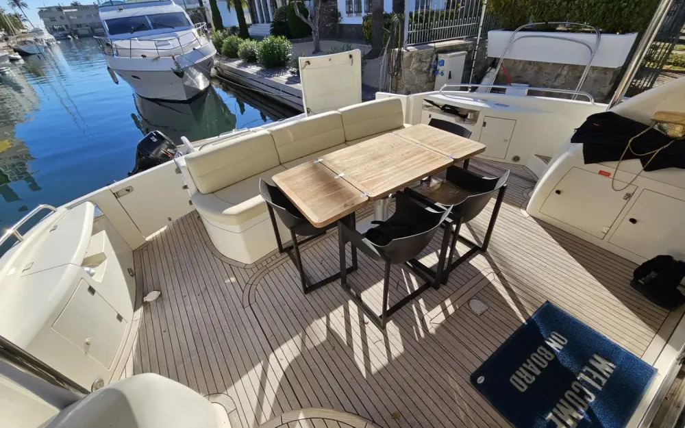 slider 11 Sunseeker Manhattan 74