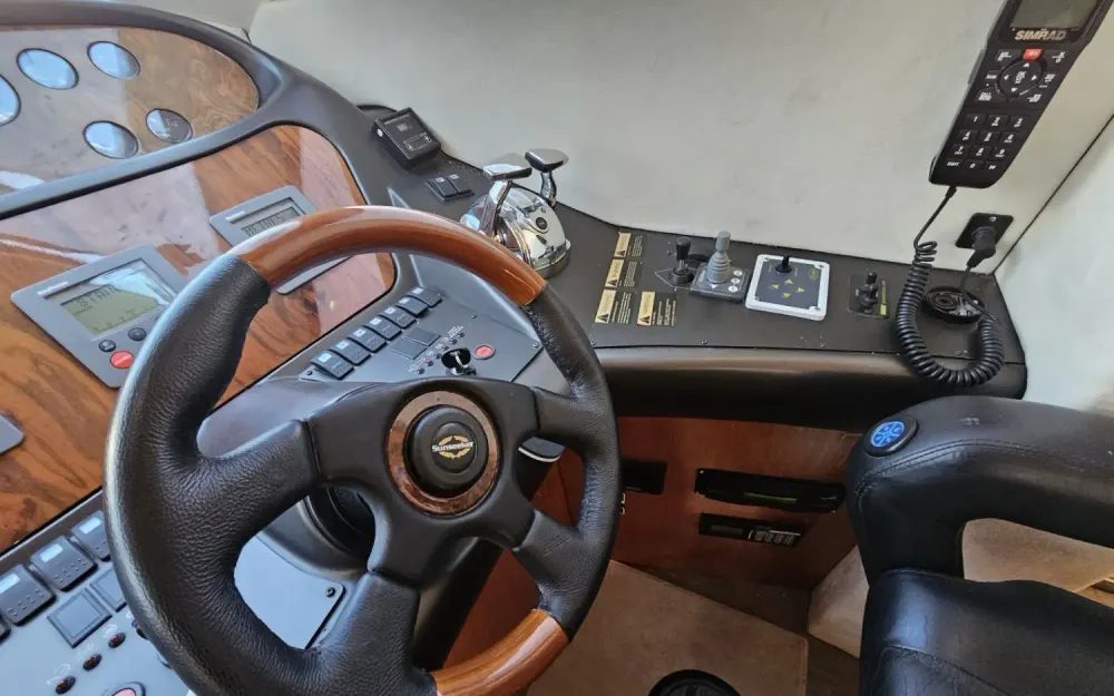 slider 30 Sunseeker Manhattan 74