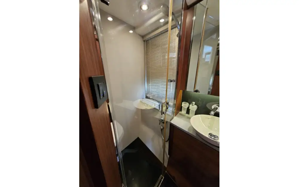 slider 34 Princess  52 Fly
