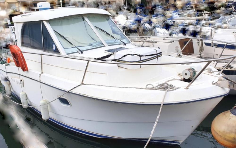 slider 0 Beneteau Antares 760