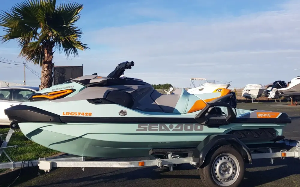 Sea DooWake Pro 230