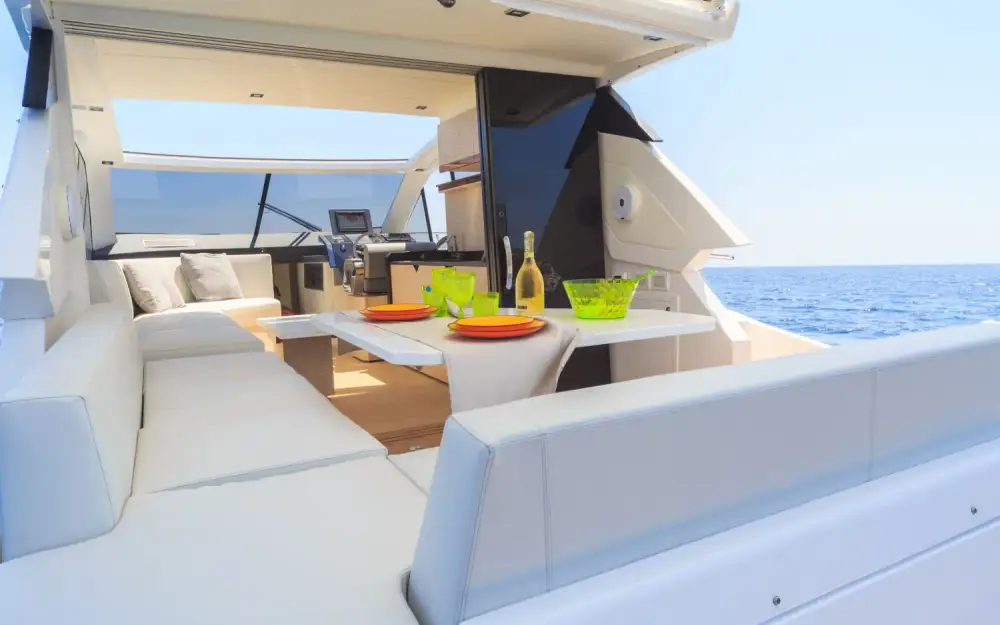 slider 8 Rio Yachts Sport Coupe 44