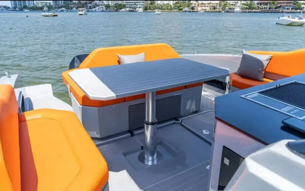 slider 4 Rio Yachts Daytona 35