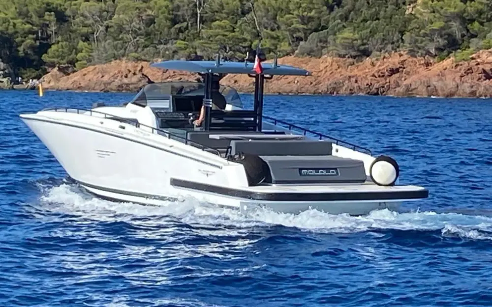 slider 1 Canados GLADIATOR 431 WA