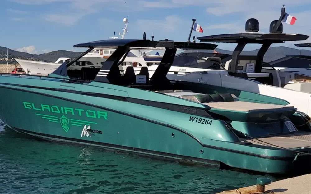 slider 0 Canados   Gladiator 493 Grand