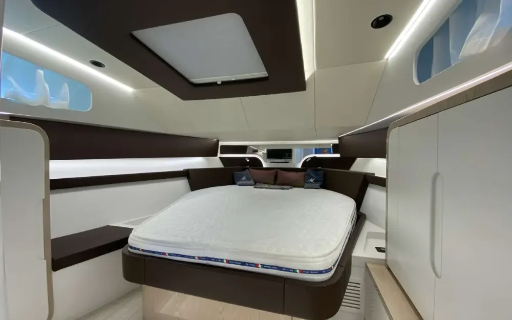slider 8 Canados   Gladiator 493 Grand