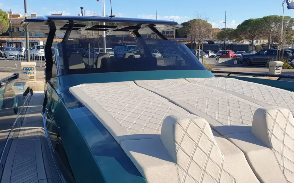 slider 3 Canados   Gladiator 493 Grand
