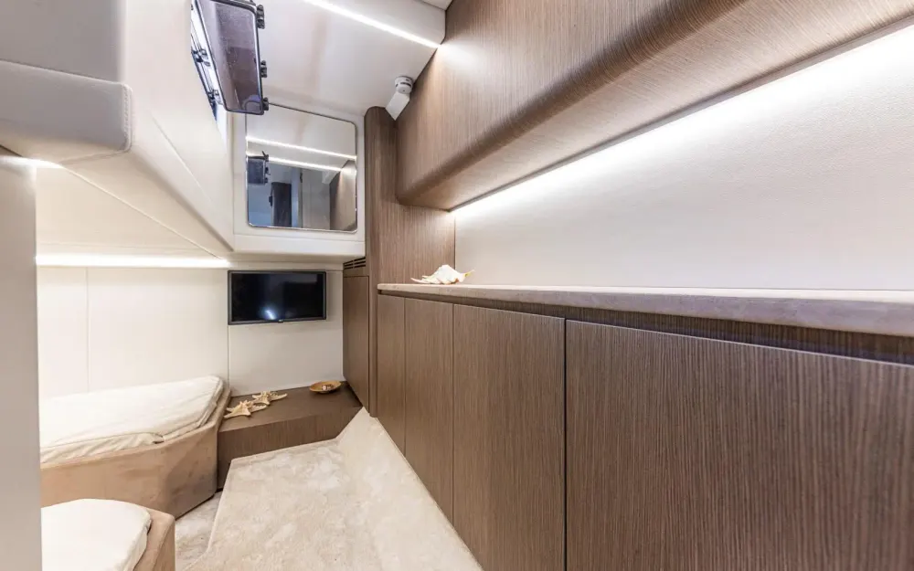 Rio YachtsLe Mans 45